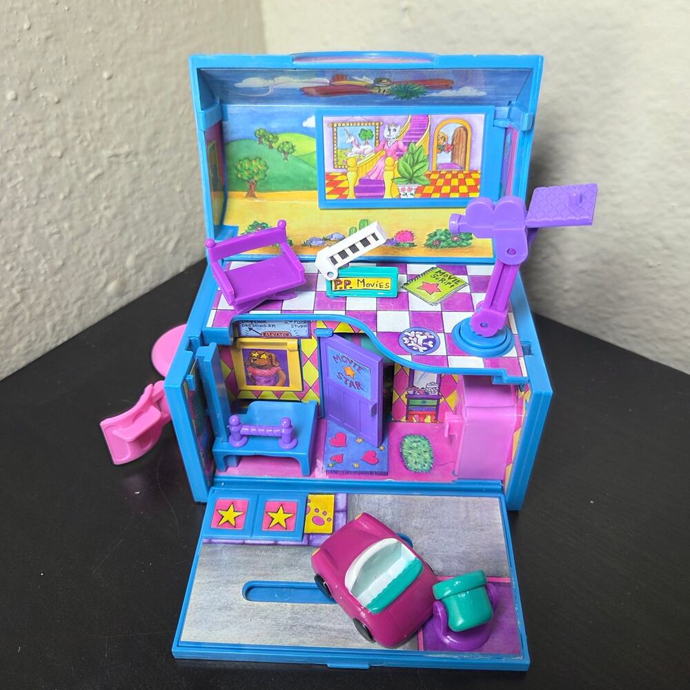 Vintage Galoob Pound Puppies Hollywood Movie Studio Playset + 3 Figures RARE HTF - Picture 3 of 8